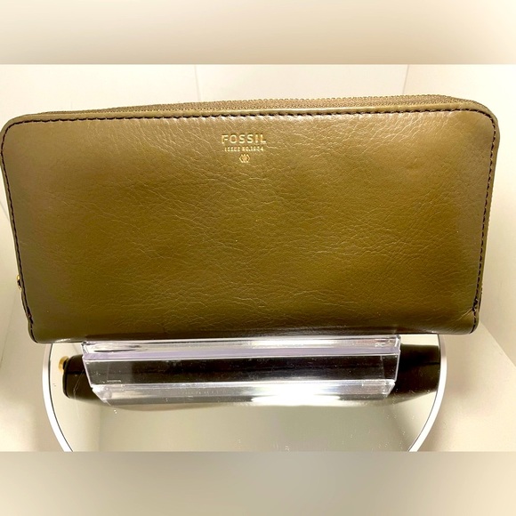 Fossil Khaki Leather Wallet - Picture 6 of 12